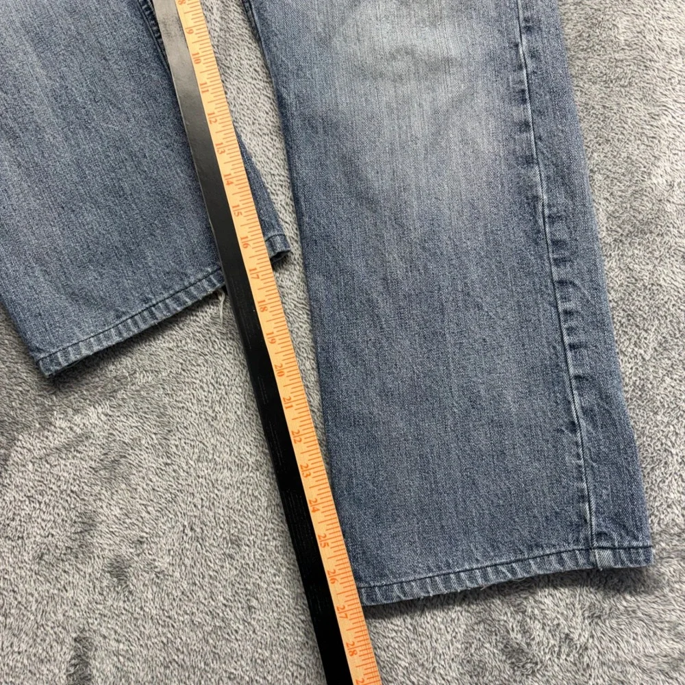 Levi's 514 Slim Straight Jeans Mens 34x30 Blue Good Light Wash Denim Zip Fly